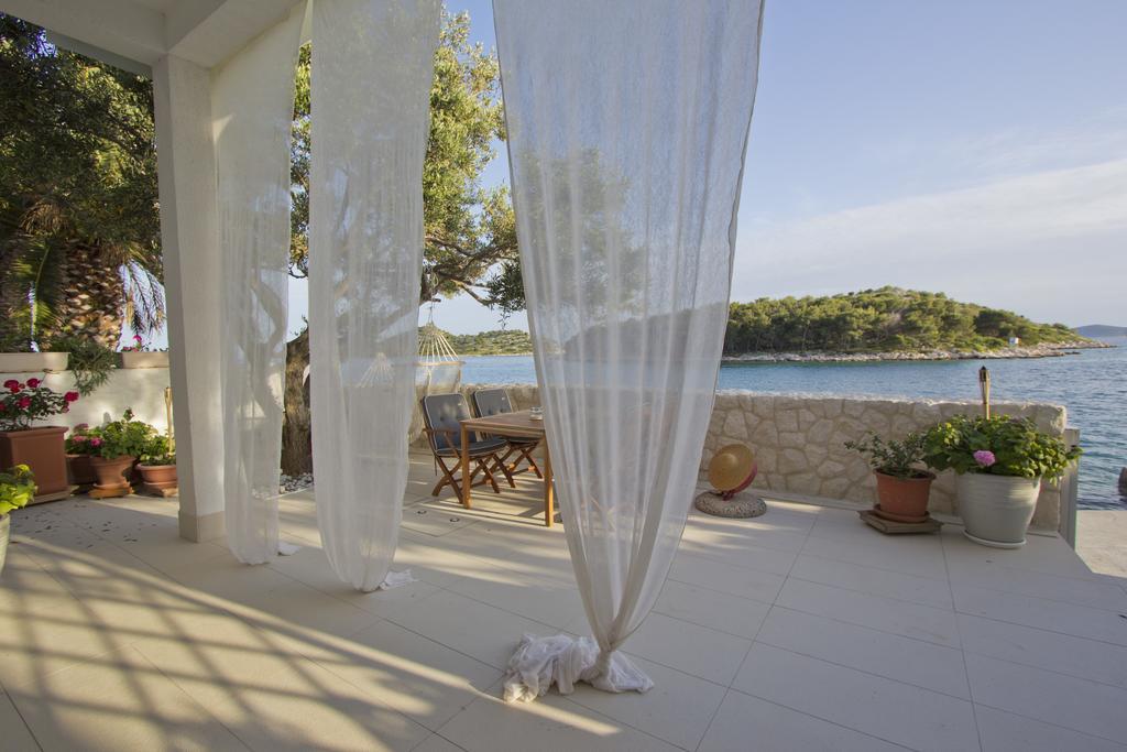Casa Mano Tribunj With Beach Экстерьер фото
