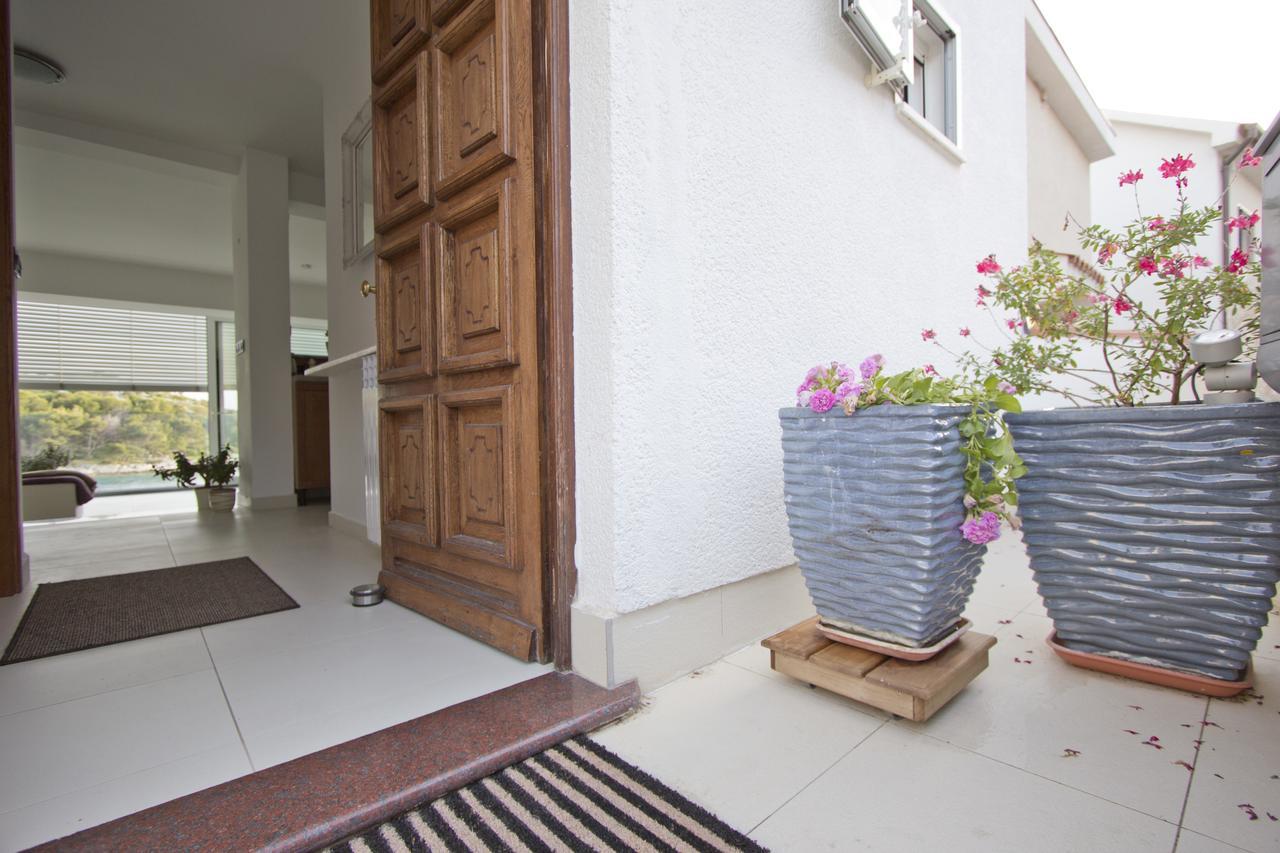 Casa Mano Tribunj With Beach Экстерьер фото